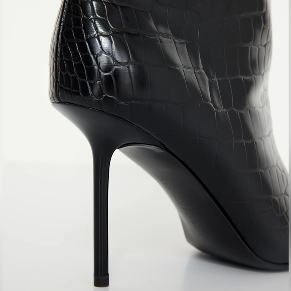 Knee High Crocodile Boots - Good American - Picture 3 of 5